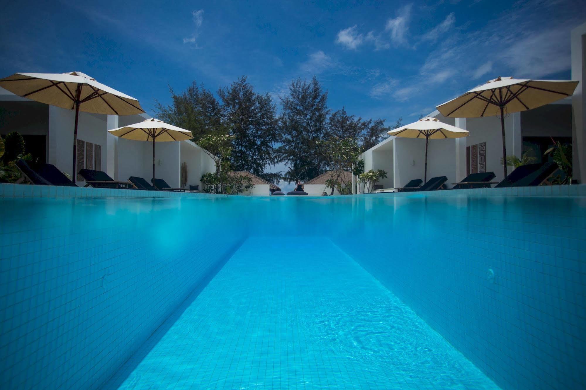 Tamu Otres Hotel Sihanoukville Luaran gambar
